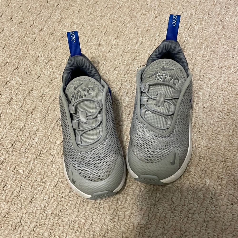 Nike Toddler air max 270